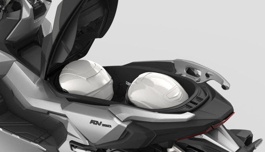 Renting de Honda ADV 350: La Scooter Todoterreno para tu Movilidad Diaria